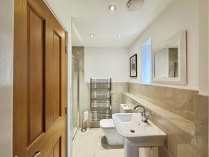 Photo 10- click for photo gallery